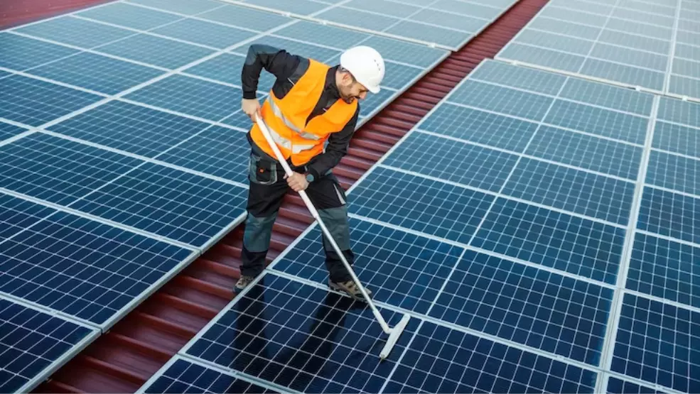 cleaning solar panel
